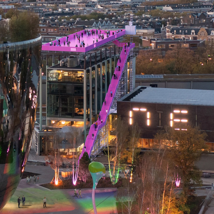 MVRDV instalará una escalera rosa neón y una plataforma de observación en Rotterdam