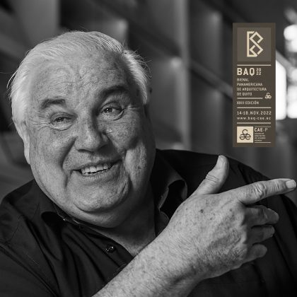 Wiliam Curtis, crítico de la BAQ 2022, recibió la medalla de la Academia de Arquitectura 2022