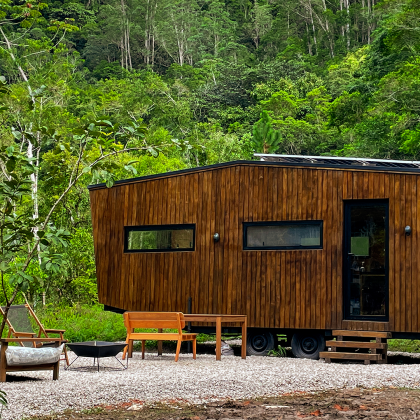 Altar + naturaleza urbana: Casa sobre ruedas