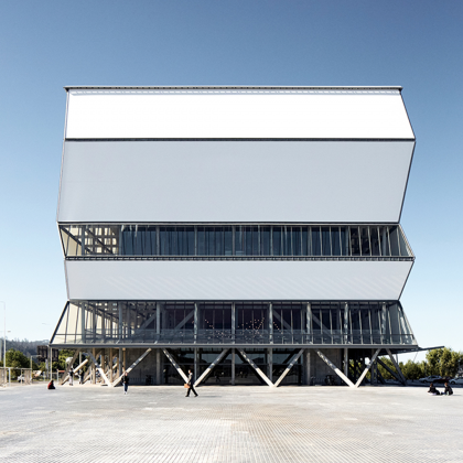 Chile y México ganan el gran premio bienal en la edición XIII