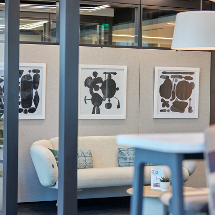 El nuevo HUB Gurugram  de Teknion destaca los espacios sociales y de colaboración