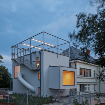 Mjölk architekti: Montessori Kindergarten Jablonec nad Nisou