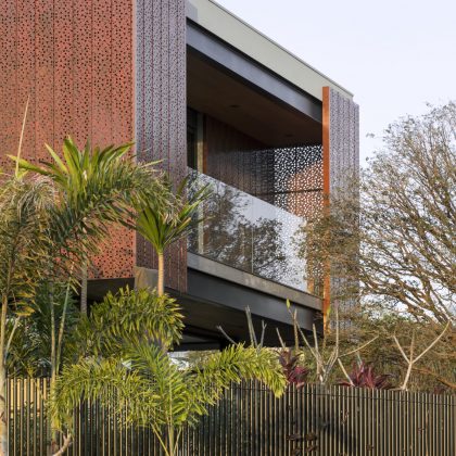 Sabella Arquitetura:  Casa Brise resalta la luz natural y la convivencia en una residencia en el interior de São Paulo