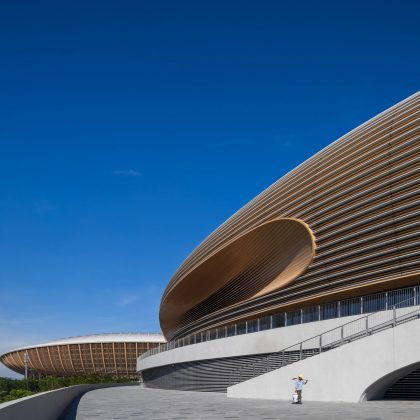 Zaha Hadid Architects: Nuevo Centro Deportivo del Área de la Gran Bahía en Nansha