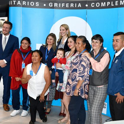 Un Hito en la Construcción: FV y Fundación ANA Gradúan a la Primera Promoción de Plomeras en Ecuador