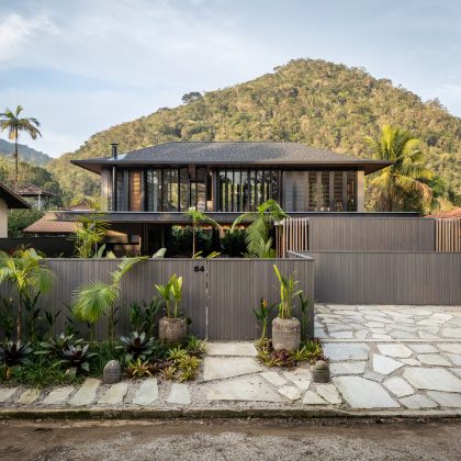 Pitta Arquitetura: Residencia JV en Ubatuba, São Paulo